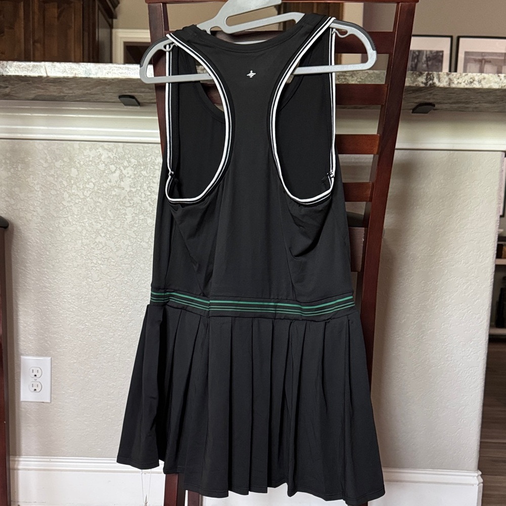 Black Halará Pleated Tennis Dress with Green Waistband - Picture 5 of 5